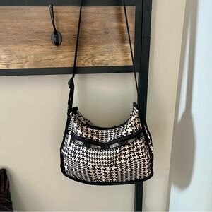 -Lesportsac Houndstooth Black and Tan Crossbody Bag